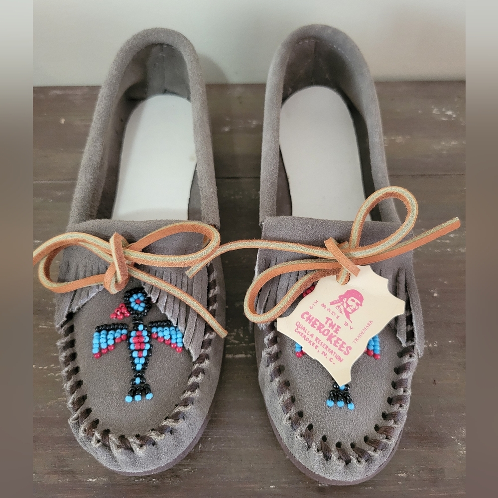 Vintage Handmade Cherokee Beaded Moccasins Size 7